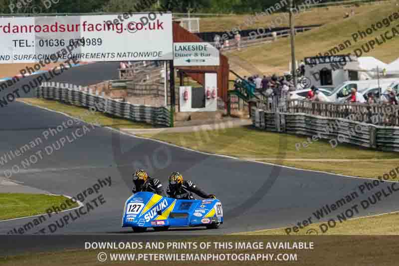 Vintage motorcycle club;eventdigitalimages;mallory park;mallory park trackday photographs;no limits trackdays;peter wileman photography;trackday digital images;trackday photos;vmcc festival 1000 bikes photographs